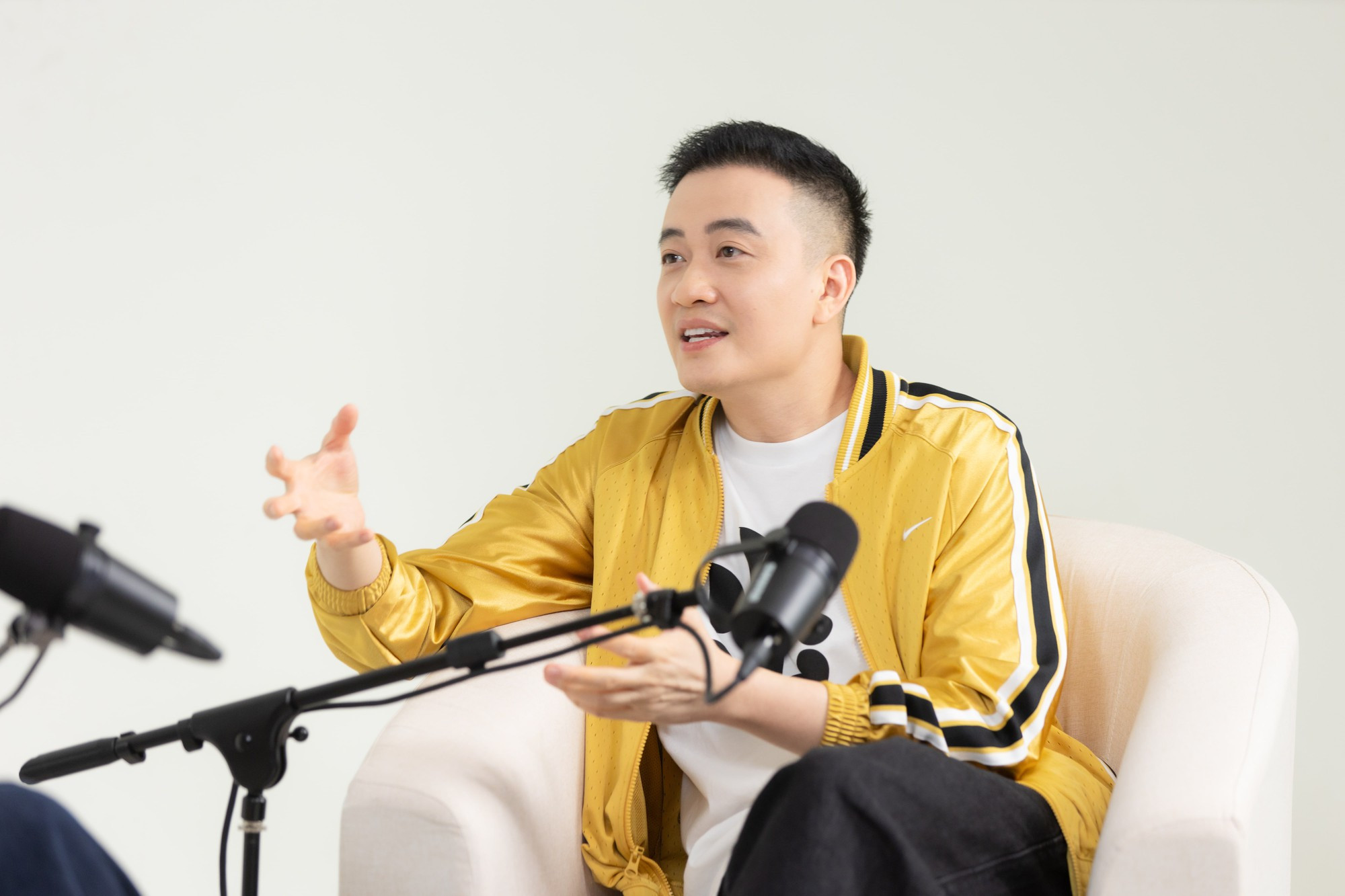 Lương Mạnh Hải lên tiếng chuyện ế phim phải quay TikTok