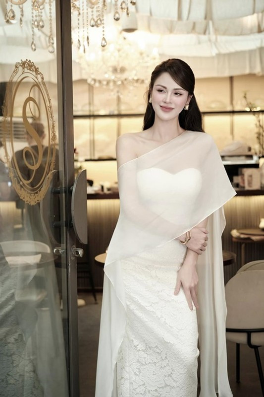 Lương Thu Trang - Ảnh 2.