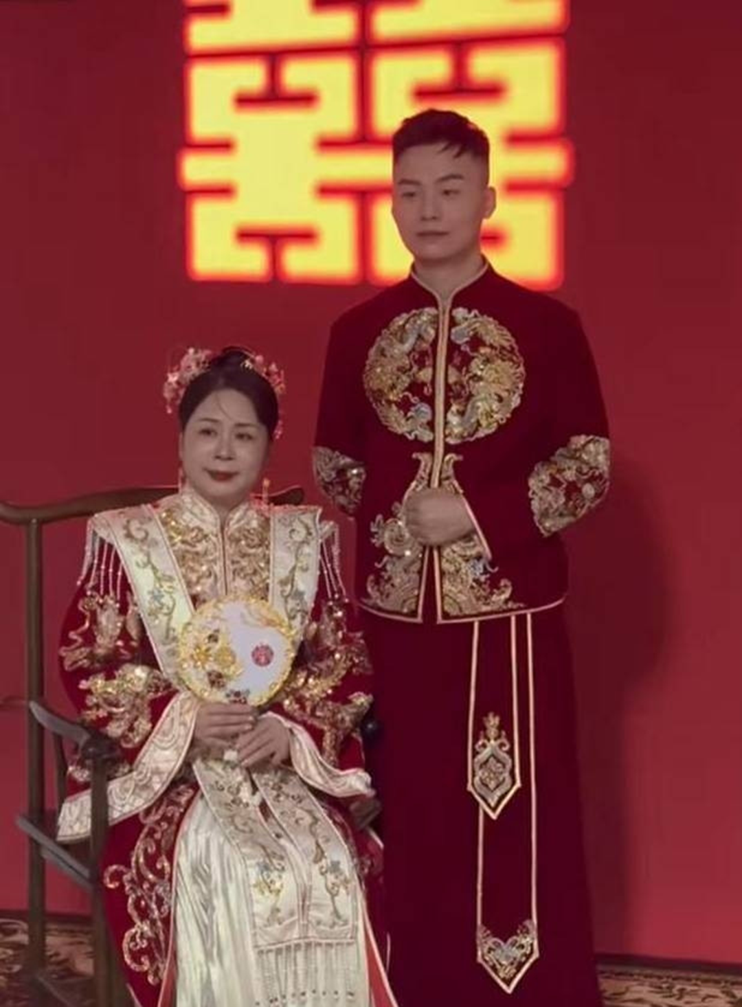 Chàng trai 20 tuổi lấy vợ già bằng tuổi mẹ mình, sau đám cưới cái kết thật