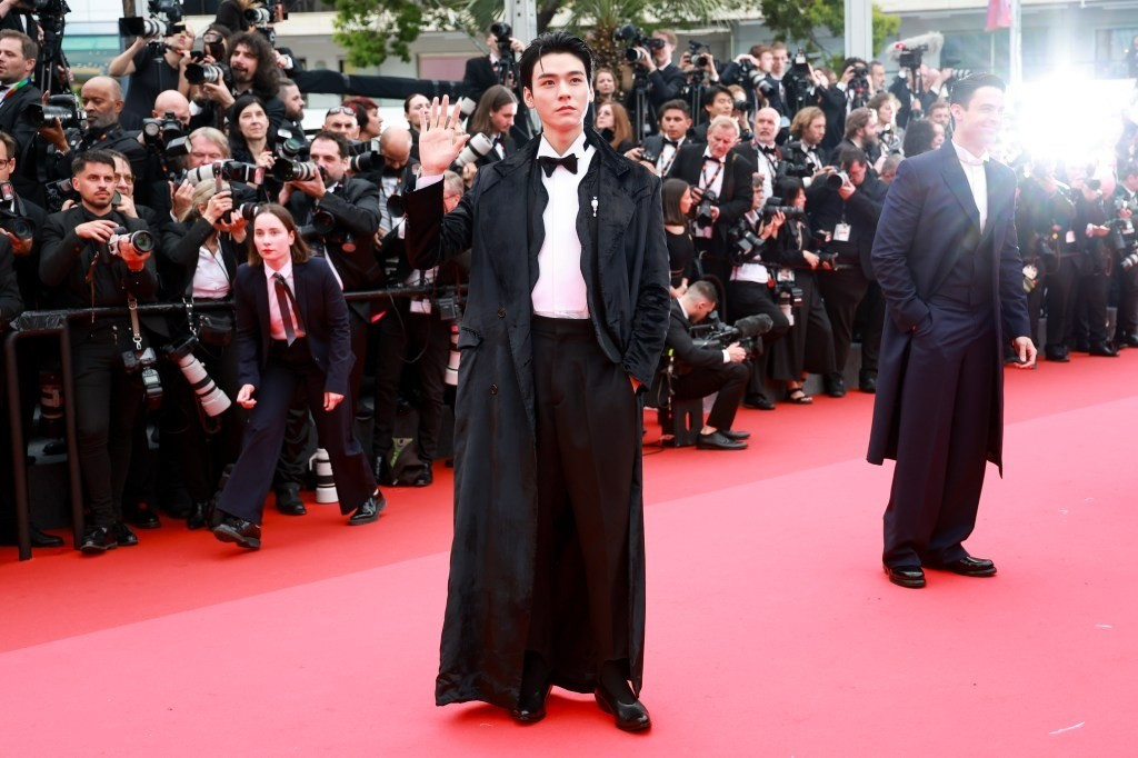 Dàn mỹ nhân đối phó với lệnh cấm khỏa thân trên thảm đỏ khai mạc Cannes 2025 ảnh 17