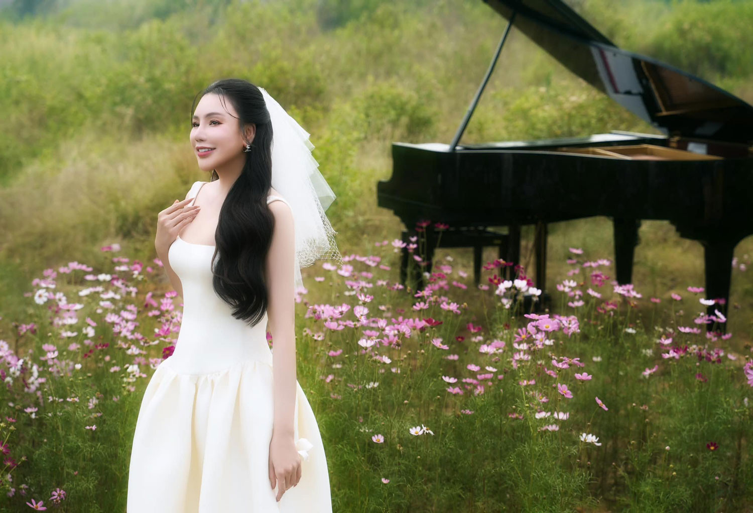 4 bộ đầm đại diện cho từng khoảnh khắc trong lễ cưới của Hồ Quỳnh Hương được hé lộ- Ảnh 8.