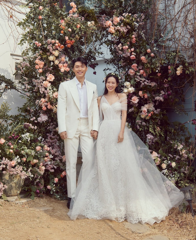 hyun bin son ye jin1024x1024