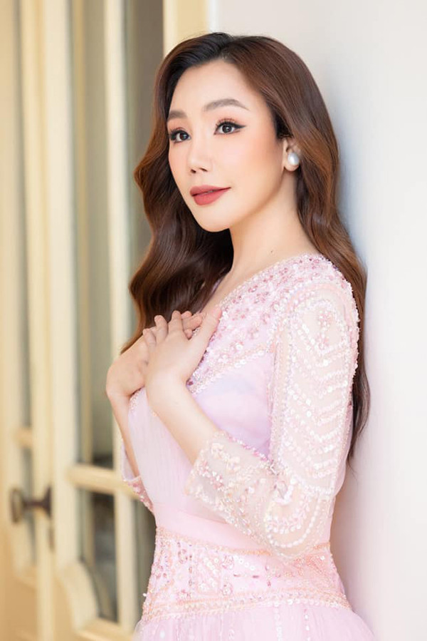 Sự thay đổi nhan sắc theo năm tháng của Hồ Quỳnh Hương khiến khán giả không nhận ra- Ảnh 6.