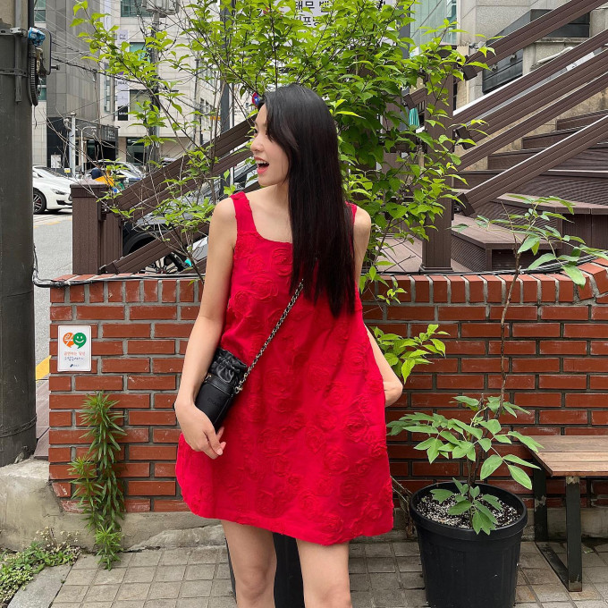 Trang phục mệnh Hỏa - Ảnh 1.