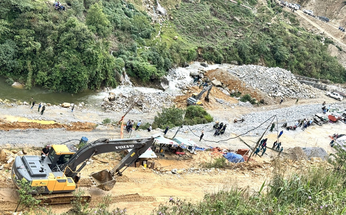 Hiện trường vụ sạt lở ở Lai Châu khiến 5 người chết và danh tính các nạn nhân ảnh 5