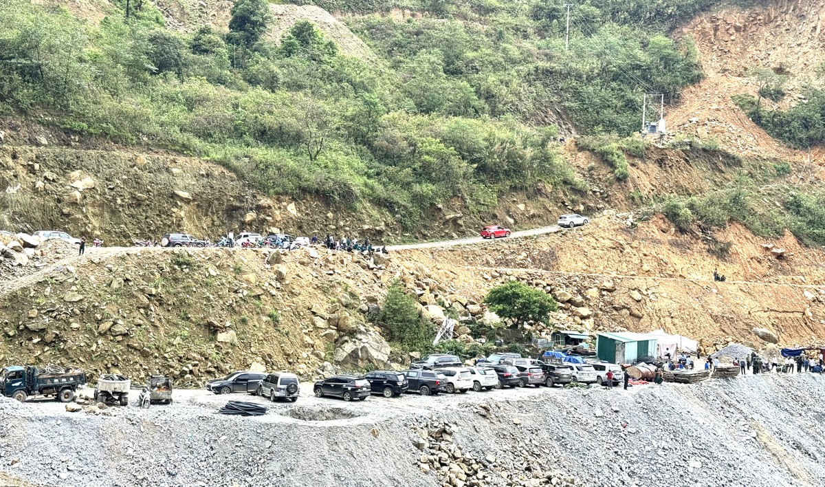 Hiện trường vụ sạt lở ở Lai Châu khiến 5 người chết và danh tính các nạn nhân ảnh 1