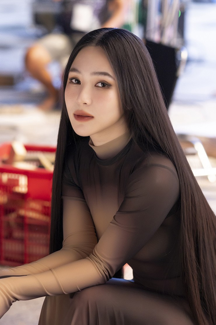 Hương Tràm chào đón tuổi mới, nhan sắc khác lạ gây chú ý
- Ảnh 5.