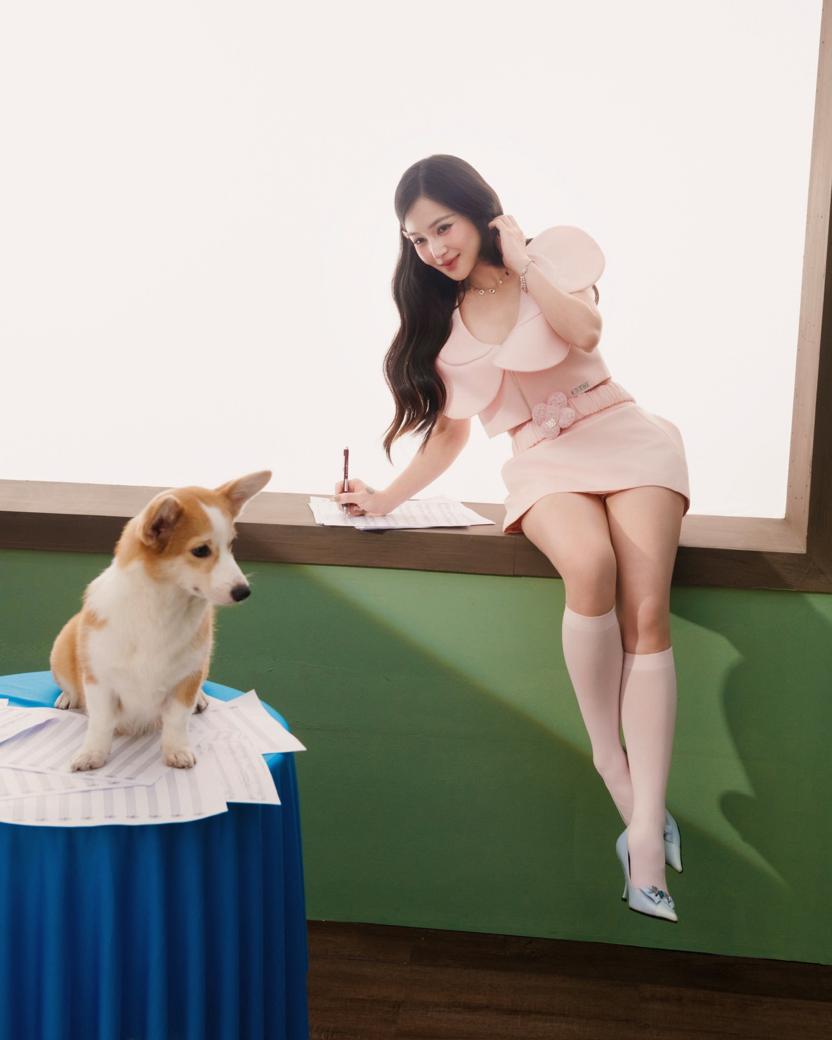 Hương Tràm chào đón tuổi mới, nhan sắc khác lạ gây chú ý
- Ảnh 3.