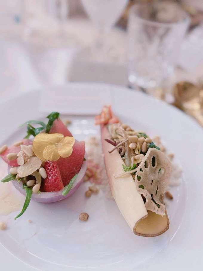 Menu 12 món chay đặc biệt vợ chồng Hồ Quỳnh Hương đãi khách- Ảnh 5.