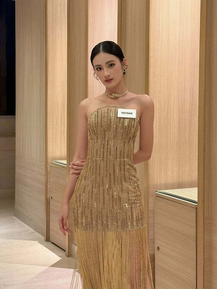 Cuộc thi Miss World đã trải qua gần 2 tuần với nhiều hoạt động. Trong hơn 100 thí sinh, Hoa hậu Ý Nhi của Việt Nam nhận được nhiều lời khen trên các diễn đàn nhan sắc.