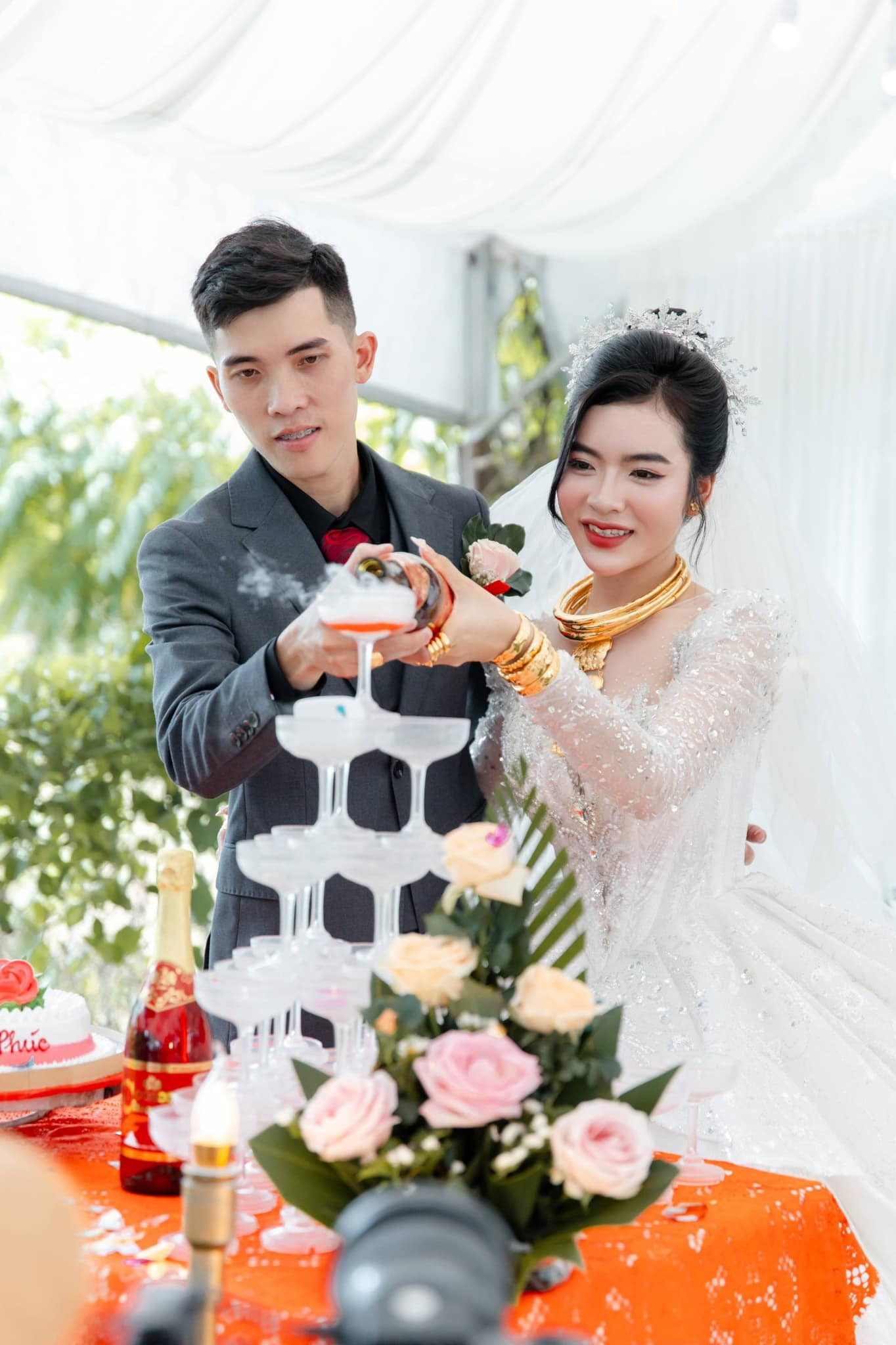 Chàng trai quyết giữ gìn cho bạn gái suốt 3 năm yêu nhau, cưới xong ngỡ ngàng khi biết một bí mật- Ảnh 7.