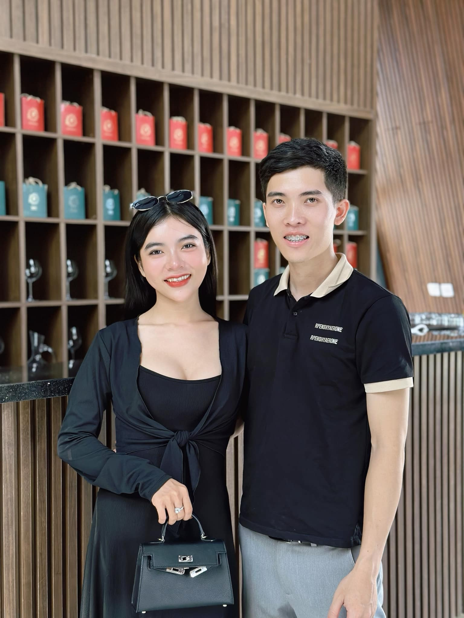 Chàng trai quyết giữ gìn cho bạn gái suốt 3 năm yêu nhau, cưới xong ngỡ ngàng khi biết một bí mật- Ảnh 1.