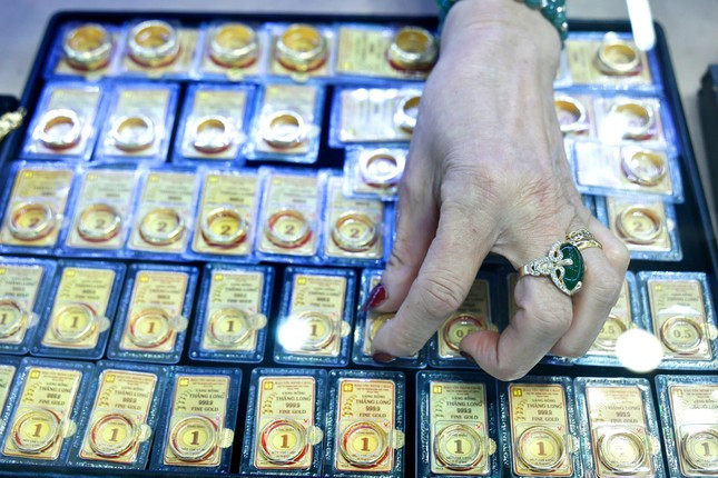 Giá vàng vừa giảm mạnh thế nào? ảnh 1