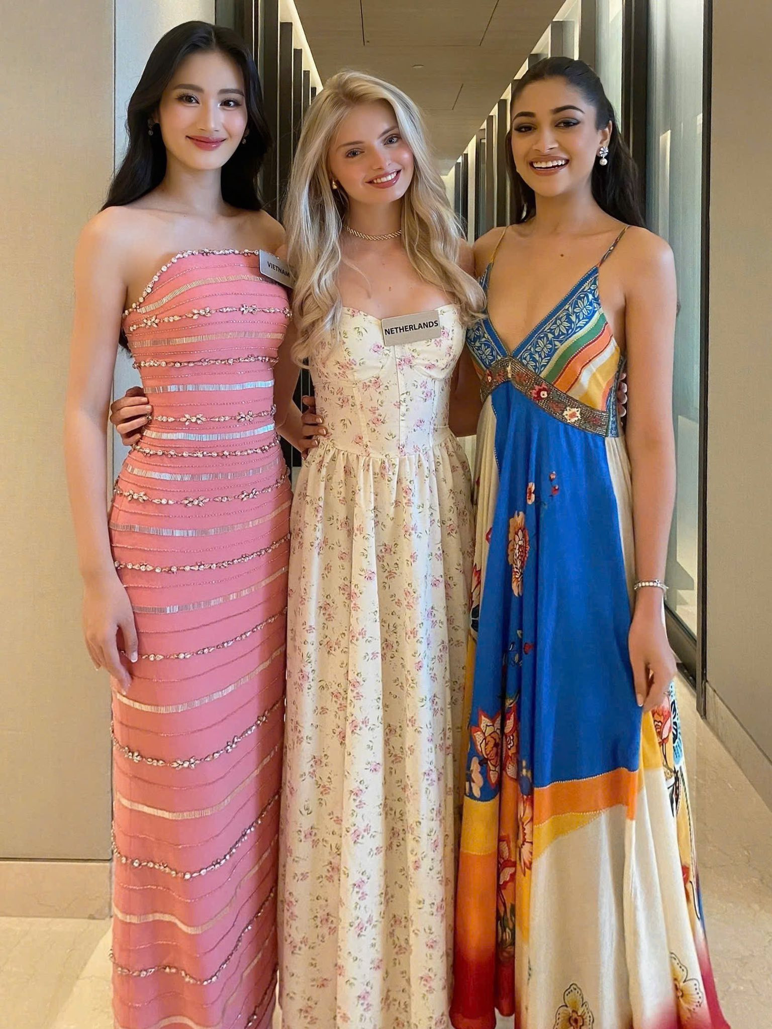 Tự tin đọ sắc với các thí sinh Miss Worlds 2025, Ý Nhi vẫn gây tranh cãi ở điểm này - Ảnh 8.