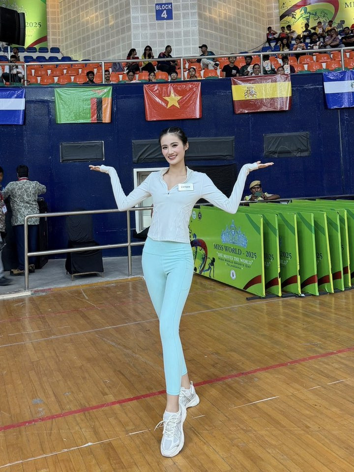 Tự tin đọ sắc với các thí sinh Miss Worlds 2025, Ý Nhi vẫn gây tranh cãi ở điểm này - Ảnh 12.