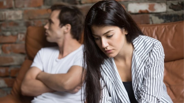 Đối tác không muốn bạn biết nhiều về anh ấy. (Ảnh: Shutterstock)