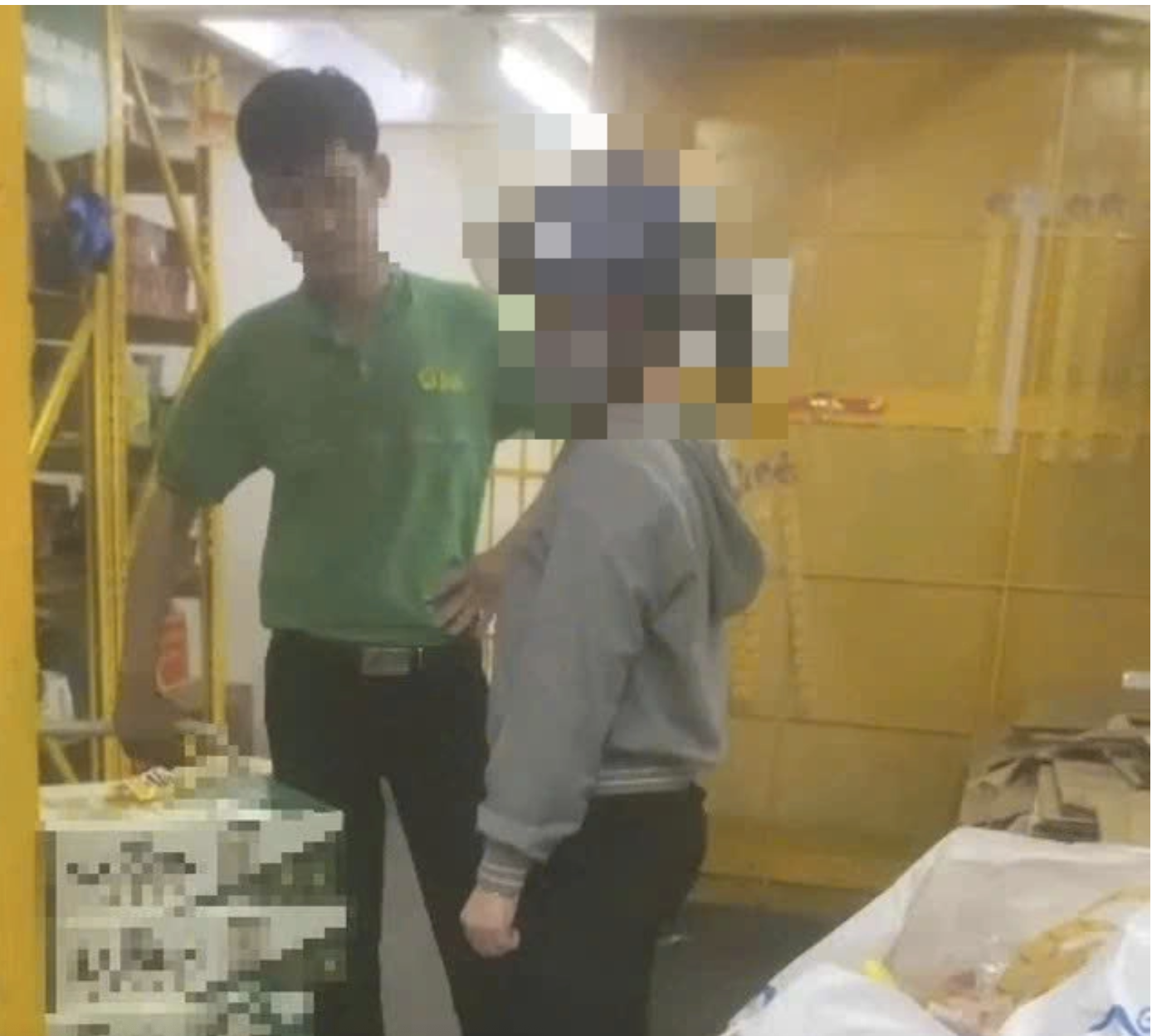 Thông tin mới vụ hiệu trưởng lấy cắp đồ ở Bách hóa Xanh và xin thôi chức - Ảnh 1.