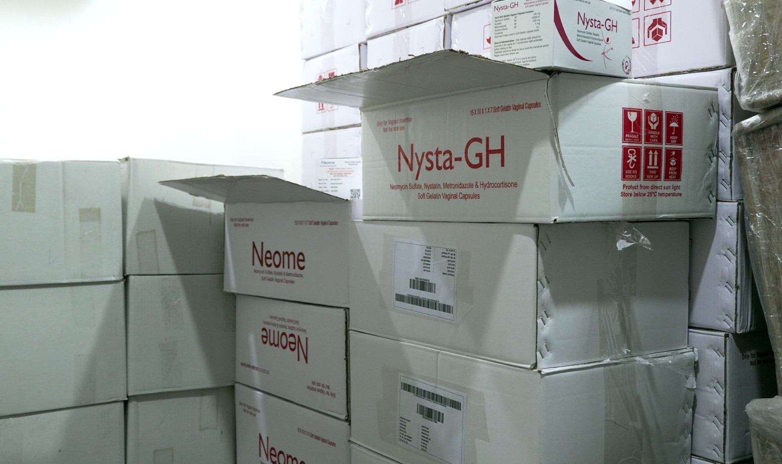 Vụ thu giữ hơn 100 tấn thực phẩm chức năng, thiết bị y tế giả: Điểm tên những mặt hàng đã bán ra thị trường ảnh 23