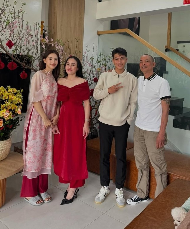 Em trai cao hơn 1,8 m của Hoa hậu Tiểu Vy ảnh 3