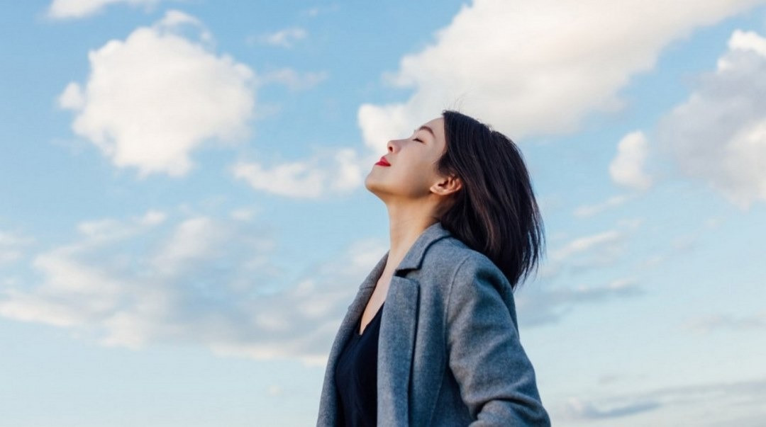 Người EQ cao có cuộc sống thảnh thơi hơn người khác nhờ áp dụng thành thạo quy tắc 'cá heo xanh' - Ảnh 2.