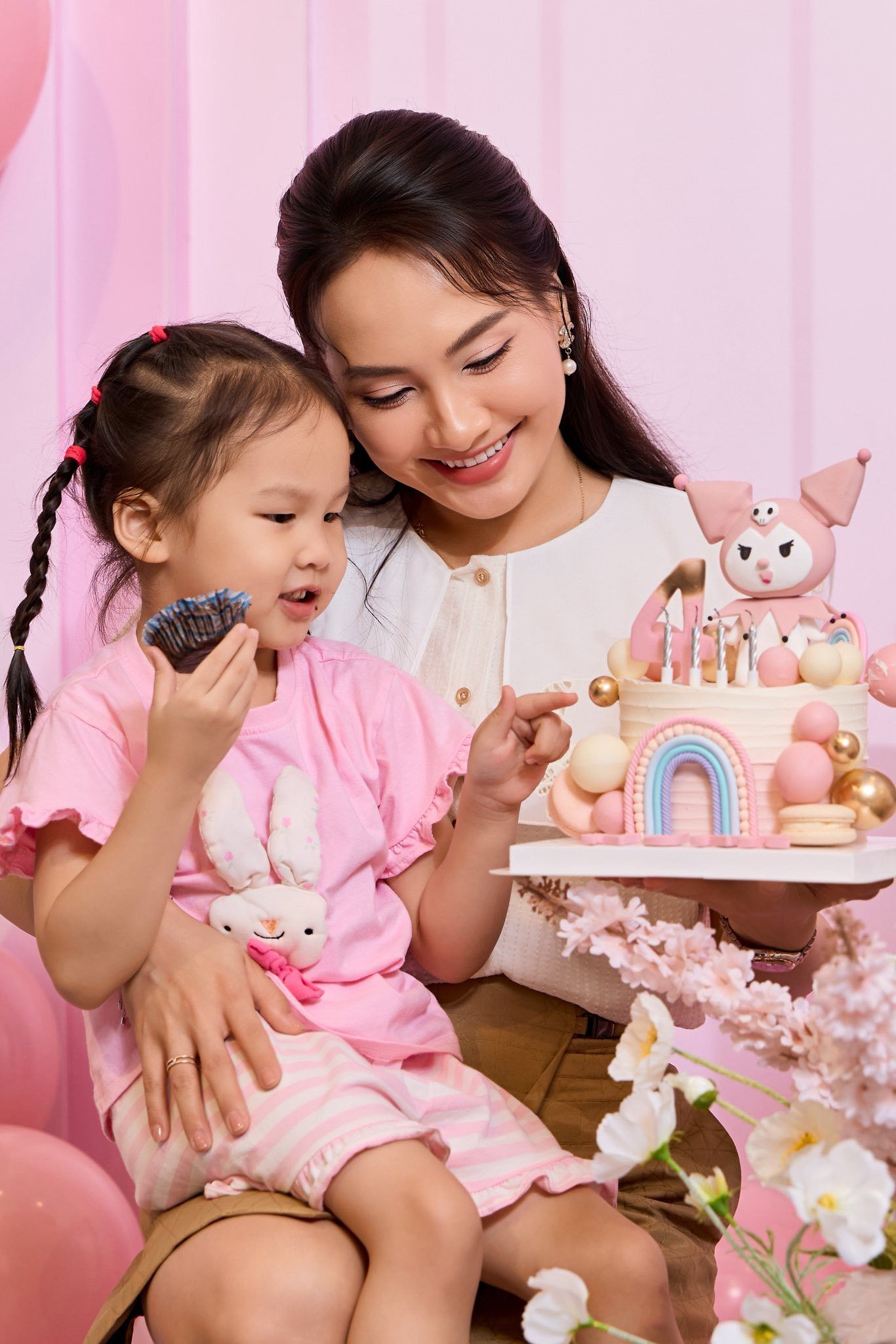 Con gái 4 tuổi của Bảo Thanh gây chú ý với bộ đồ đơn giản trong lần đầu tổ chức sinh nhật- Ảnh 2.