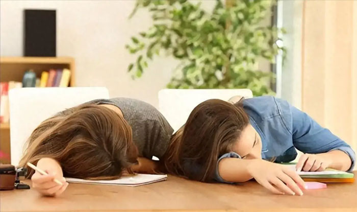 Ngủ trưa có thể ảnh hưởng tuổi thọ Nhắc nhở quan trọng Sau 50 tuổi ghi nhớ 5 không khi ngủ trưa