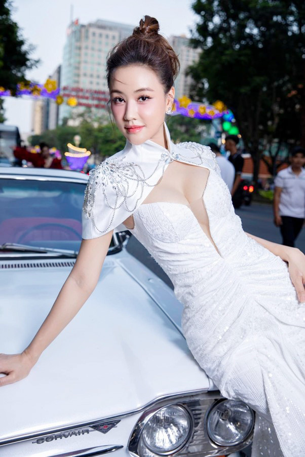 Nhan sắc động lòng người của mỹ nhân Việt đóng liên tiếp nhiều phim lỗ nặng- Ảnh 10.