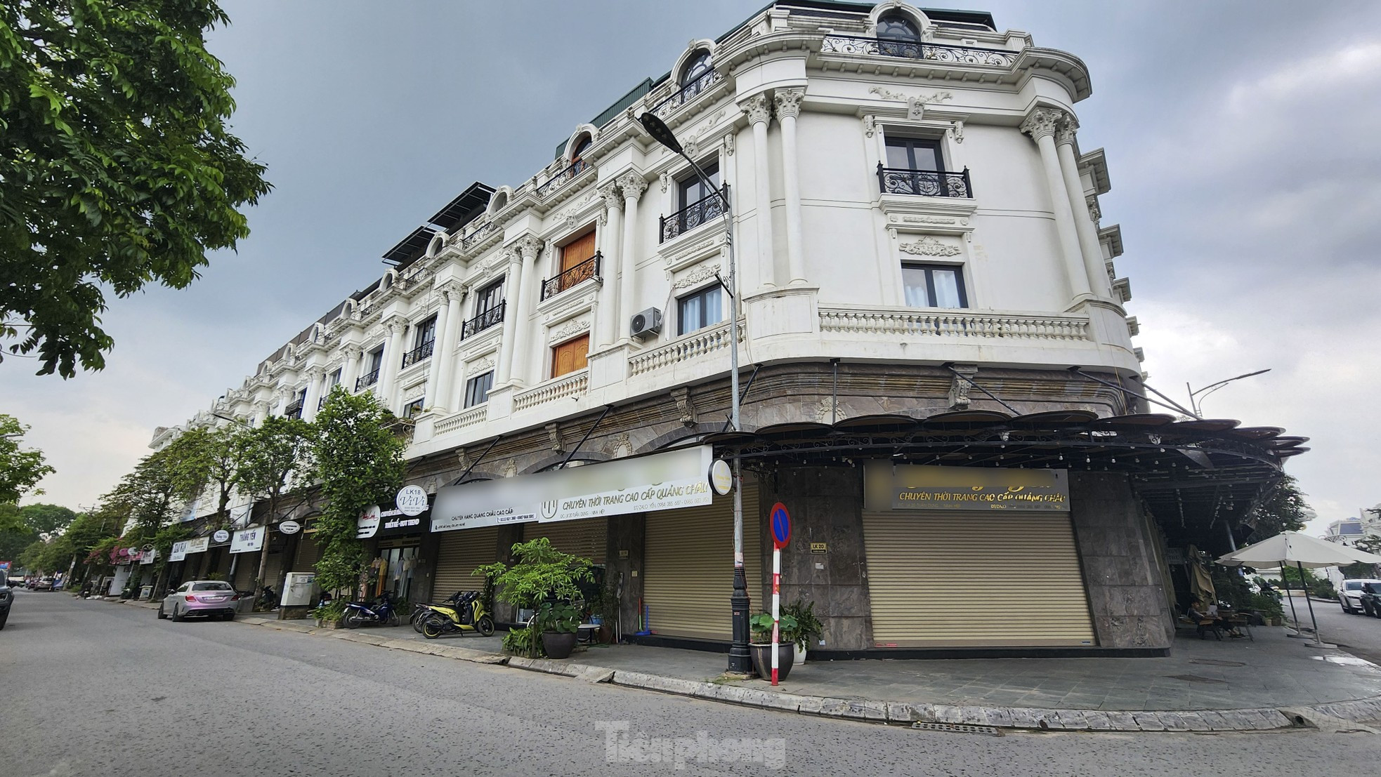 Cảnh khó tin tại thủ phủ thời trang lớn nhất miền Bắc ảnh 13