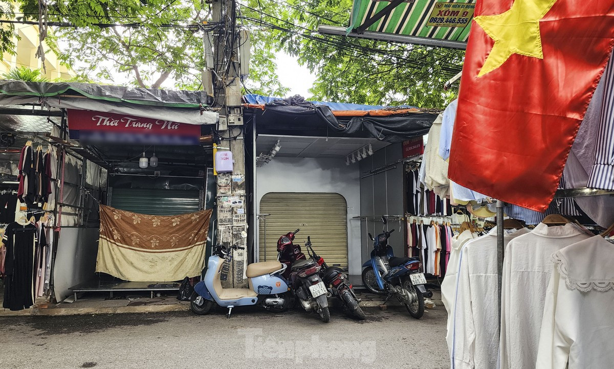 Cảnh khó tin tại thủ phủ thời trang lớn nhất miền Bắc ảnh 8
