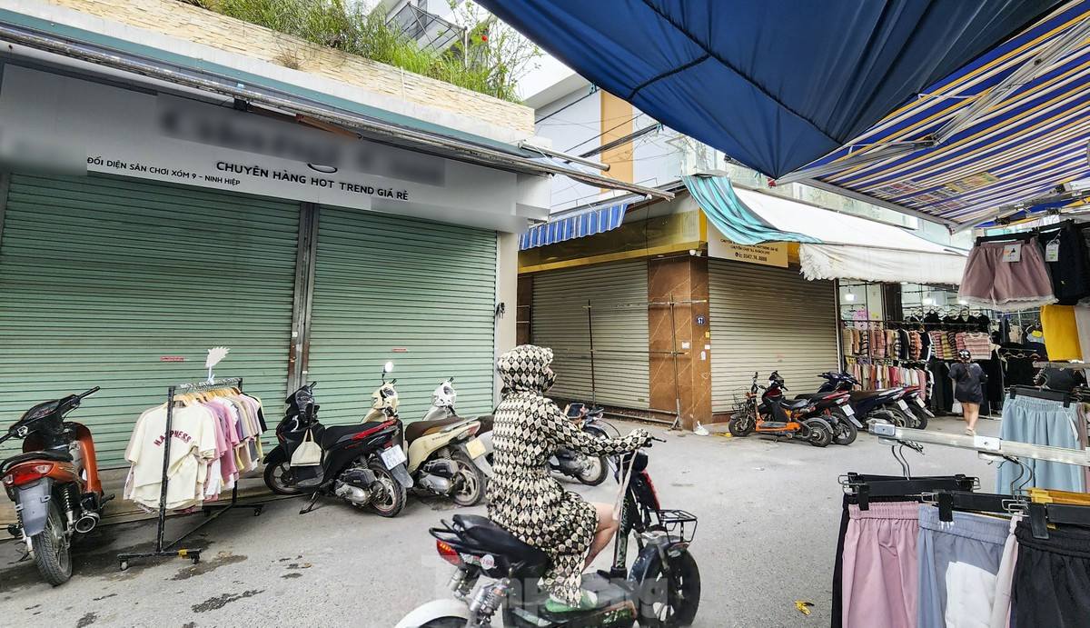 Cảnh khó tin tại thủ phủ thời trang lớn nhất miền Bắc ảnh 4