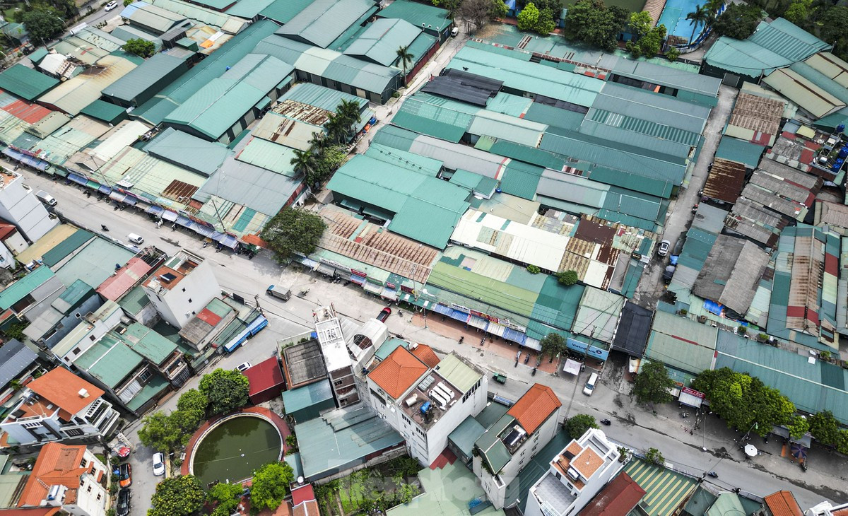 Cảnh khó tin tại thủ phủ thời trang lớn nhất miền Bắc ảnh 15