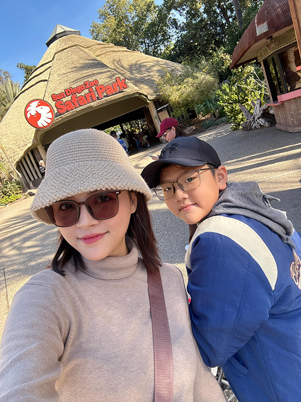 Con trai đời thực tròn 10 tuổi của bà Liên phim 'Cha tôi người ở lại'- Ảnh 7.