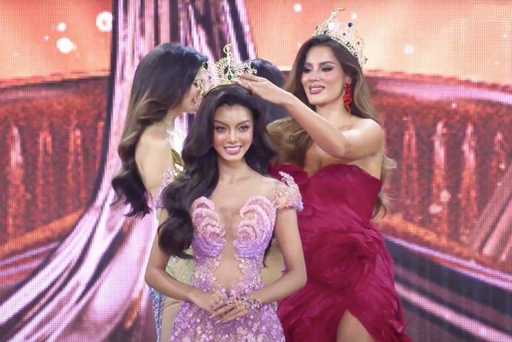 Thae Su Nyein từ chối danh hiệu Á hậu 2.