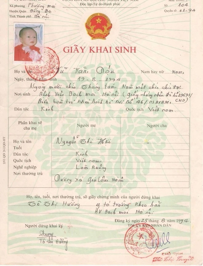 Vụ đạo diễn người Pháp tìm mẹ ruột ở Gia Lâm (Hà Nội): Vỡ òa kết quả ADN - Ảnh 2.