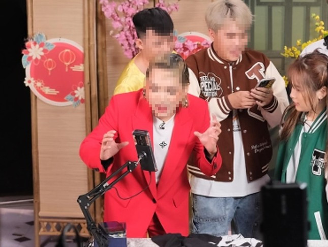 Báo động quảng cáo sai sự thật: Bịt kẽ hở thị trường livestream- Ảnh 1.