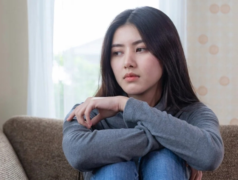 Chồng luôn che giấu mức lương thật của mình một lần vô tình thấy tin nhắn chuyển khoản của anh tôi muốn ly hôn