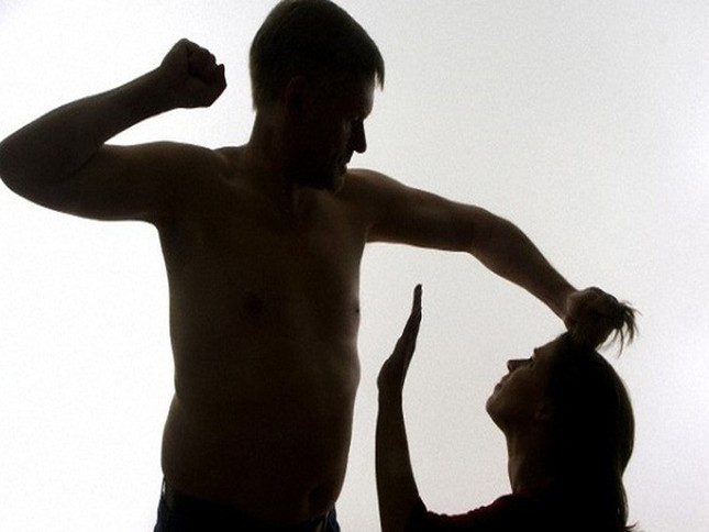 Ghen tuông, huấn luyện viên thể thao đánh vợ tử vong ảnh 1