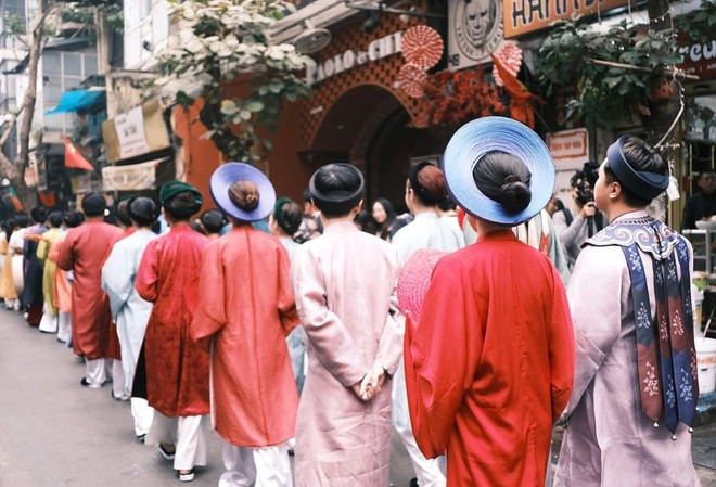 Khách Tây trải nghiệm 1 thứ ở Hoàng thành, nhận xét: