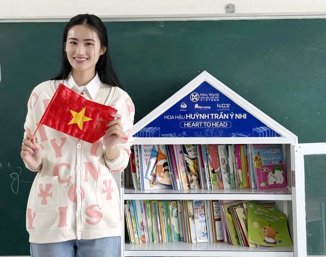 Miss World 2025: Thi hùng biện bằng tiếng Anh, Ý Nhi gây bất ngờ- Ảnh 1.