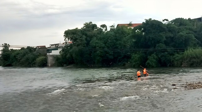 Tìm thấy nạn nhân cuối cùng vụ 7 học sinh bị lũ cuốn trôi ở Quảng Ninh ảnh 1