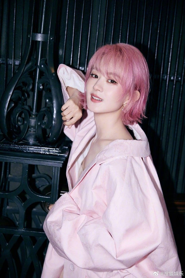 Triệu Lệ Dĩnh chửi thề khiến mạng xã hội náo loạn ảnh 2