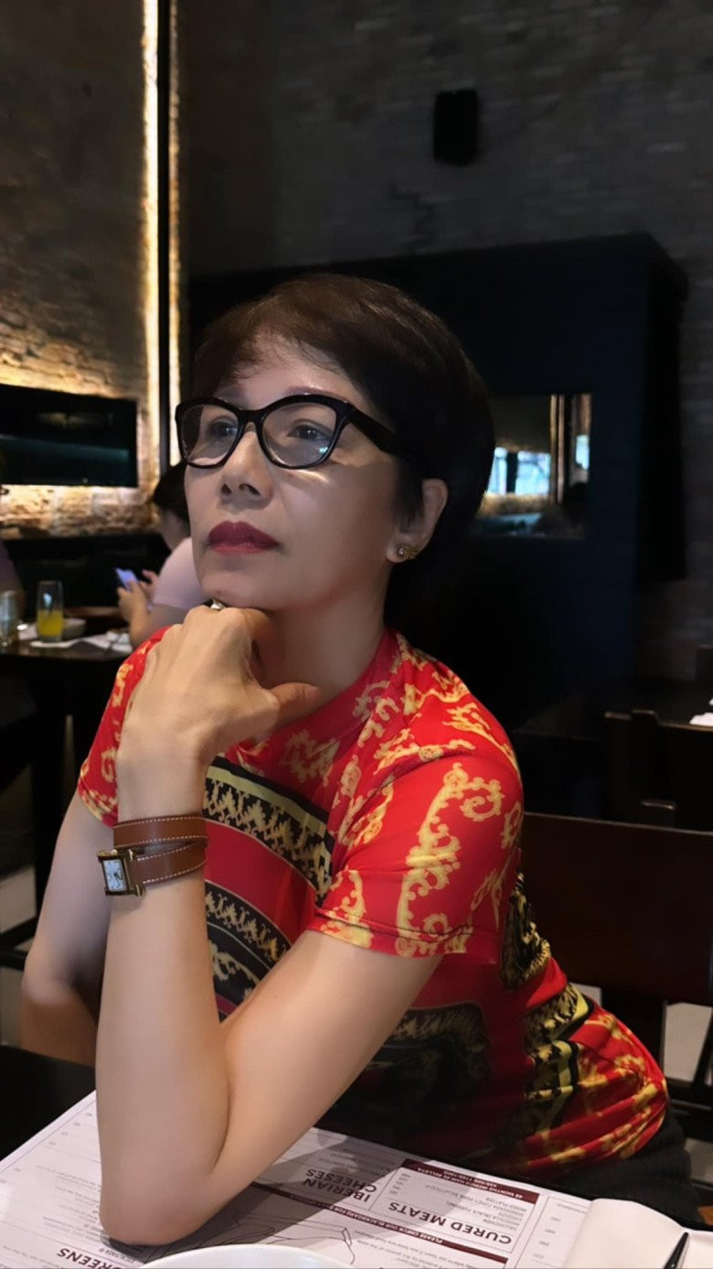 Mẹ ruột ca sĩ Phương Linh - 'bóng hồng' trên sân khấu một thời của Hà Anh Tuấn tuổi 63 khỏe mạnh, vóc dáng 'hack' tuổi- Ảnh 3.