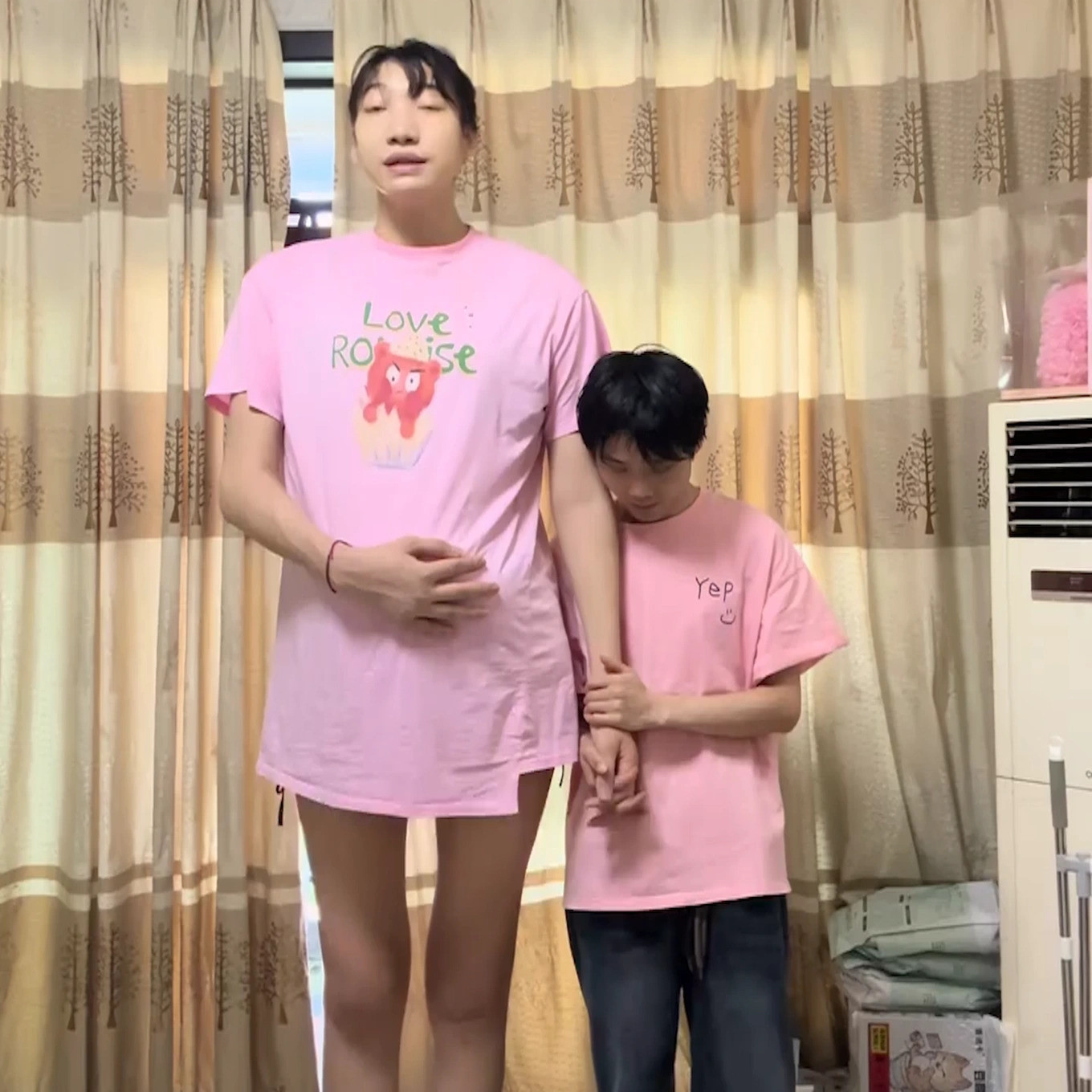 co gai 2.jpg