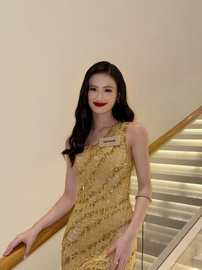 Ý Nhi trượt nhiều phần thi phụ ở Hoa hậu Thế giới ảnh 4