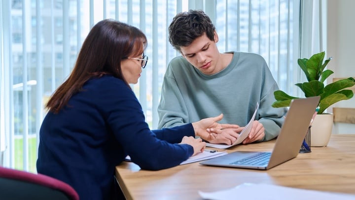 11 câu nói khó chịu khi gặp lần đầu khiến bạn bị ghét ngay lập tức - Ảnh 14.