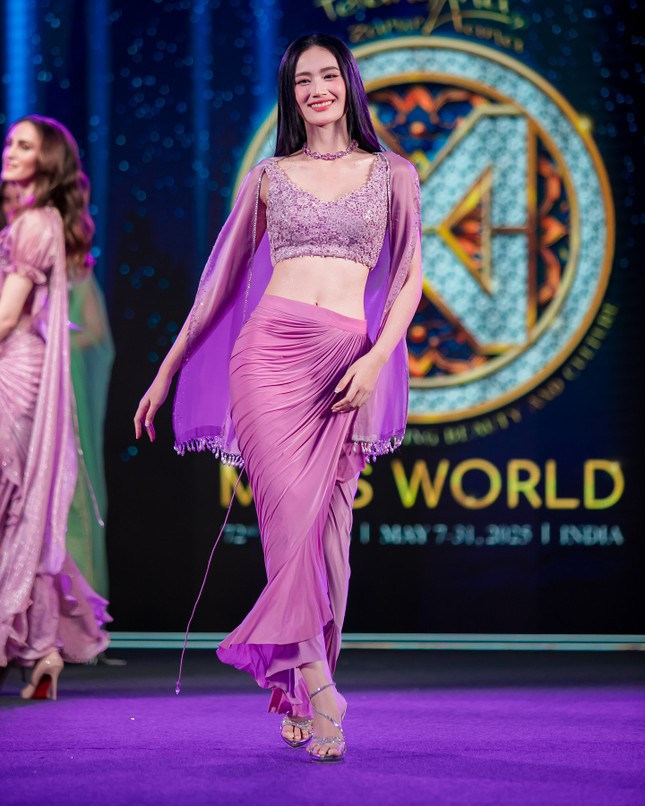 Đến lúc này, Hoa hậu Ý Nhi còn bao nhiêu cơ hội lọt Top 40 Miss World 2025? ảnh 1
