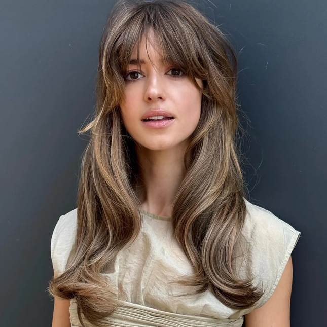 Hãy thử những kiểu tóc này nếu bạn muốn trông sành điệu hơn vào mùa Hè 2025 ảnh 3