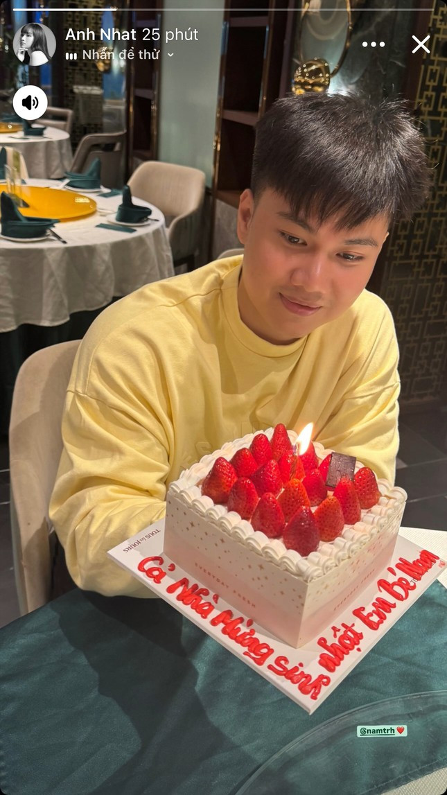 Miu Lê bất ngờ công khai sánh đôi cùng