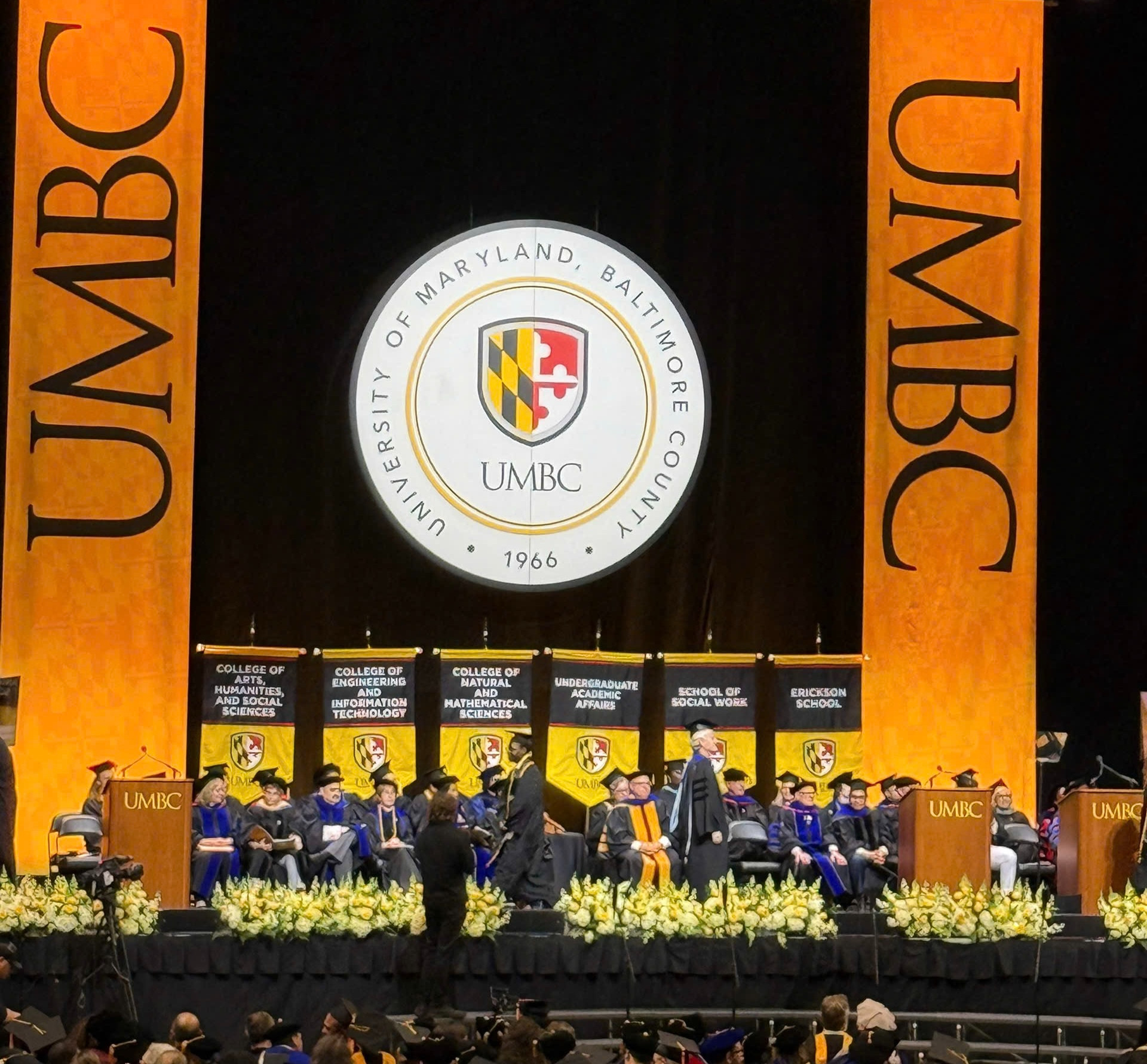 Thanh Thanh Hiền: Nhiều người bảo tôi là bà mẹ siêu nhân khi nuôi con du học ở Mỹ - Ảnh 2.