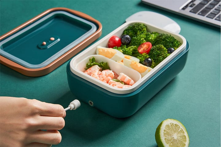 Nếu tôi tự chuẩn bị bữa trưa, chi phí sẽ đắt hơn nhiều so với ăn quán, thậm chí gấp đôi. (Ảnh: CN Crown)